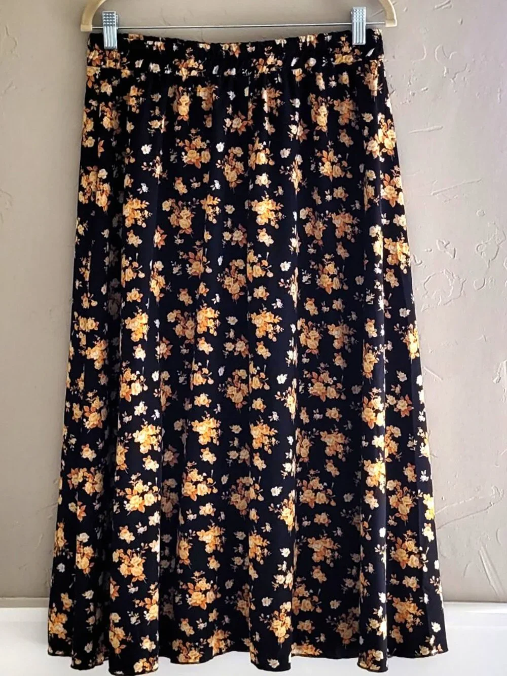 Rosette Floral Maxi Skirt
